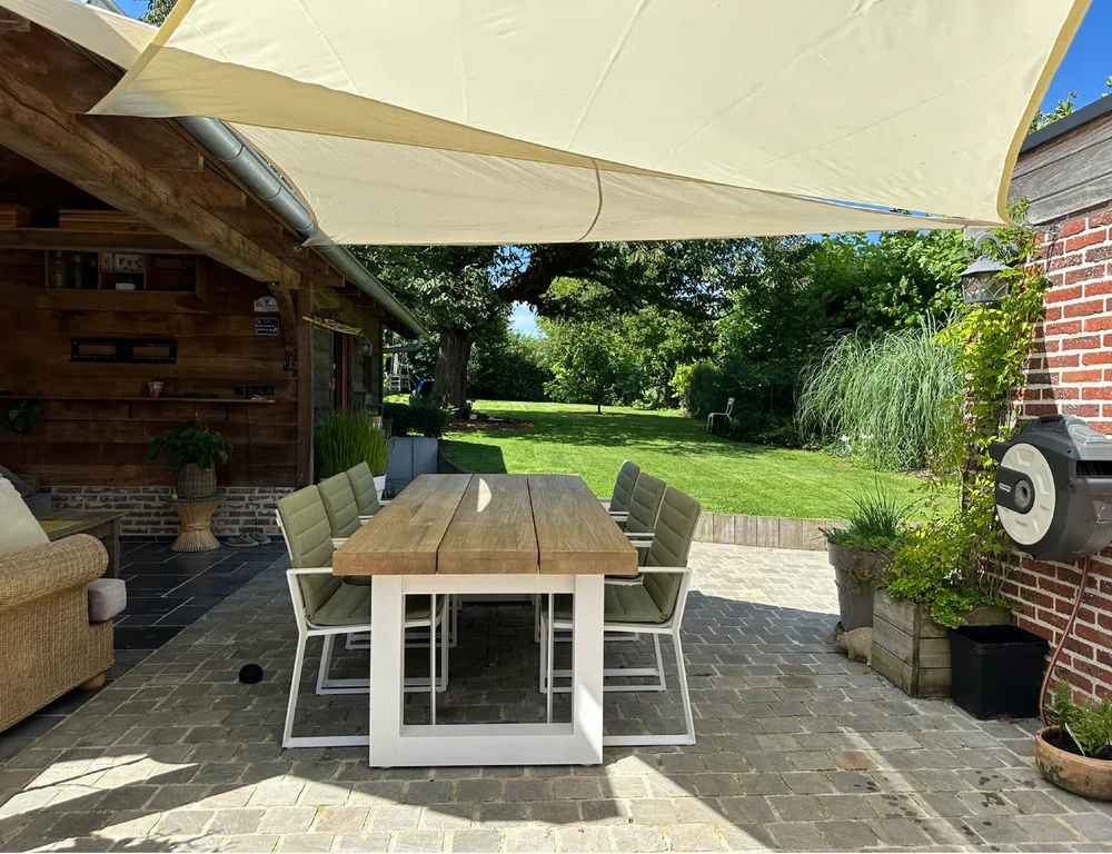 Voile d’ombrage triangulaire - 3,6 m – Crème – PE 180g/m² – Protection UV 90% – Image 2